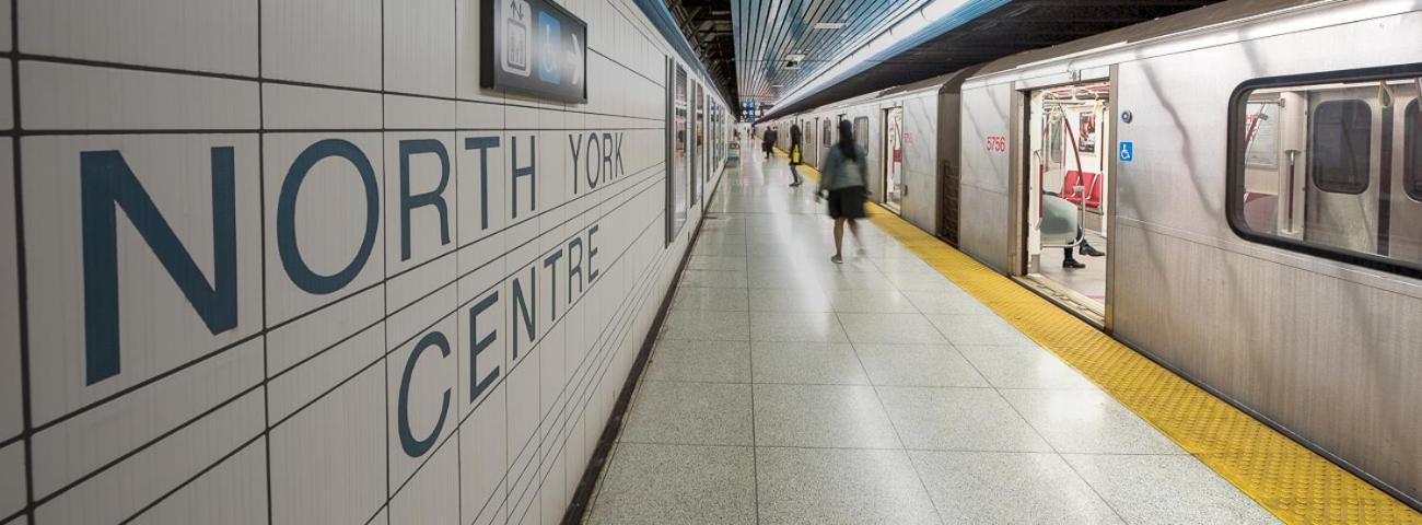 Beautiful Room At Yonge And Sheppard And North York Centre Toronto Exterior photo